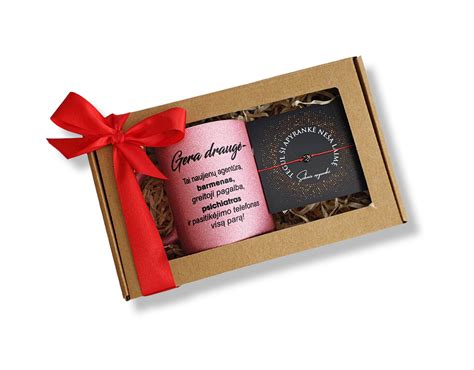 dovanų dėžutė su apyranke