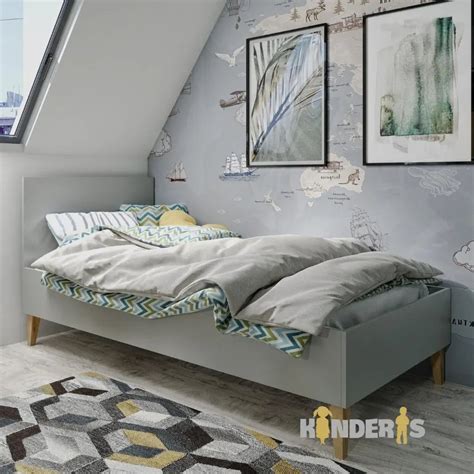 Vaiko lopšelis su tėvų lova