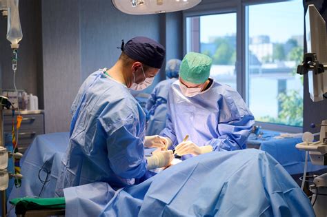 medicininės chirurgijos instrumentai