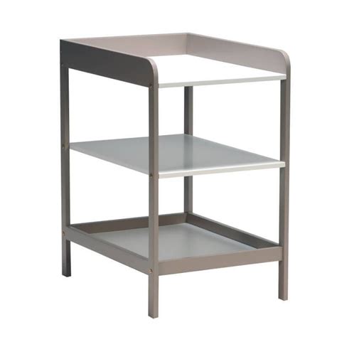 Pervystymo stalas, pritvirtintas prie lovytės