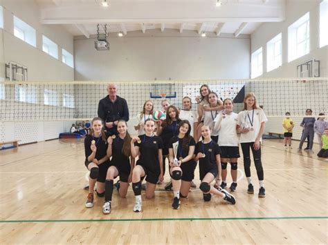 Tinklinio komanda aikštelėje