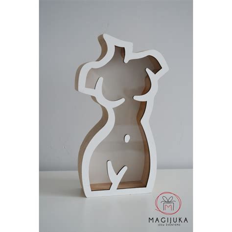 moters siluetas su vaisiaus kontūru