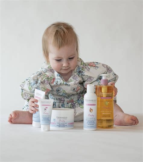 Mustela kūdikių odos priežiūros priemonės