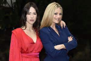 Erosas Ramazzotti su Michelle Hunziker ir dukra Aurora