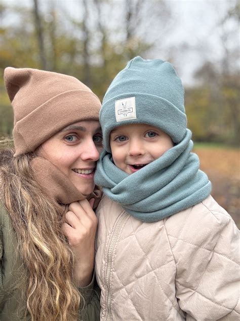 Rankų darbo merino vilnos kepurė ir movos