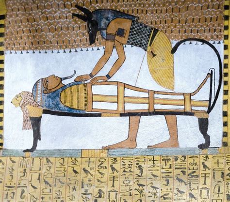 Senovės Egipto dievas Ozyris mumijos pavidalu