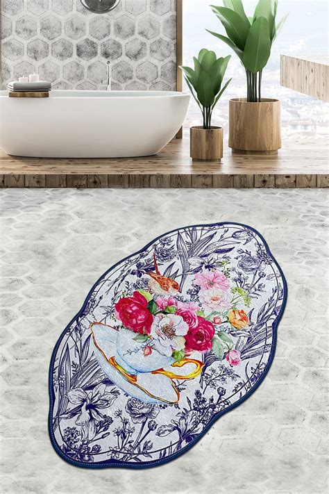 Įvairių spalvų nėrimo lėlytės