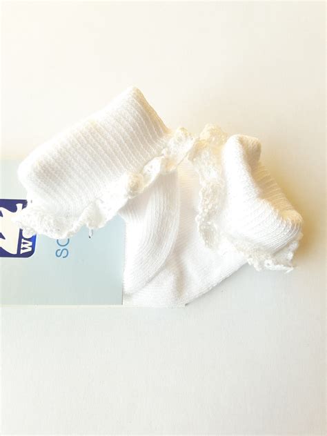 Vaikiškos kojinės su nėrinukais