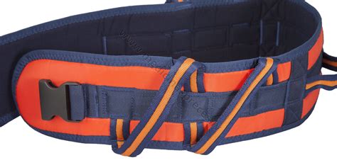 jaundzimušā groziņš ar rokturiem