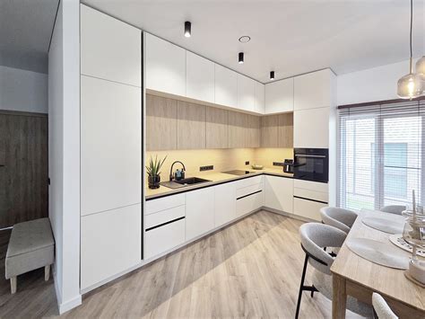 Moderni virtuvė su integruota buitine technika