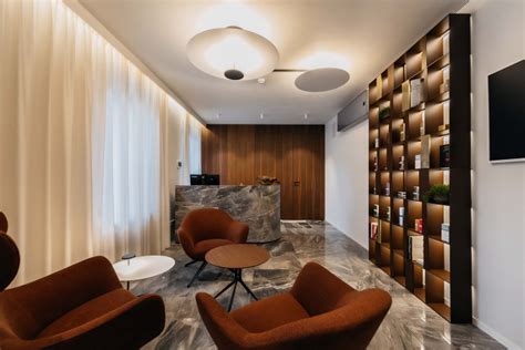 motinystės klinikos interjeras