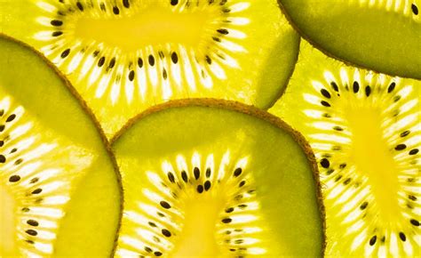 Kivių ir kitų vaisių vaizdas