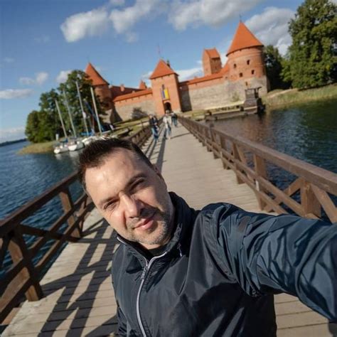 Baris senamiestis su pilimi