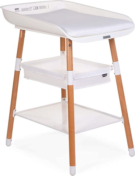 Nešiojamas vystymo stalas su kūdikiu