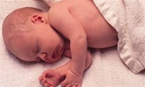 kūdikio oda be paraudimų