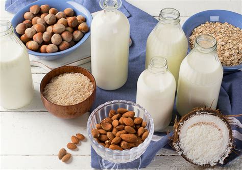 Įvairūs augaliniai gėrimai