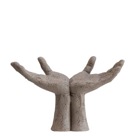 rankos glamonėjančios pilvuką