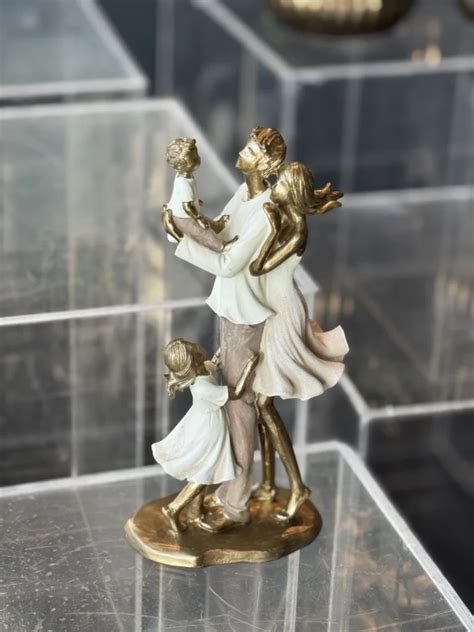 Šeima su dviem vaikais