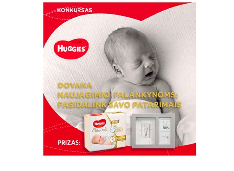 Kūdikis gauna dovaną