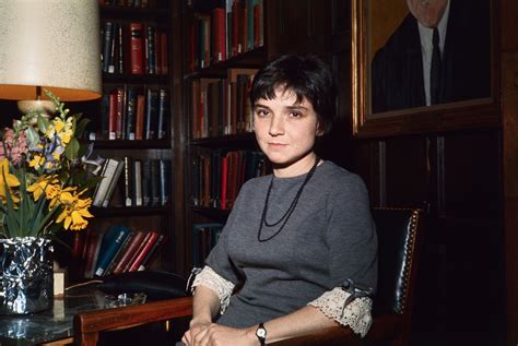 Adrienne Rich portretas