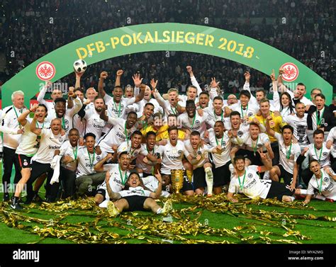Eintracht Frankfurt DFB-Pokal trofėjus