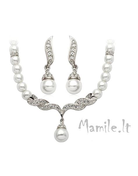 Įvairūs papuošalų rinkiniai