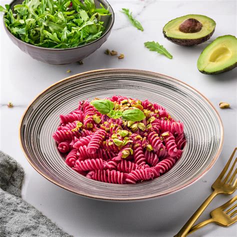 Burokėlių padažas su dešrelėmis