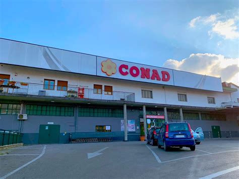 Conad City parduotuvės fasadas