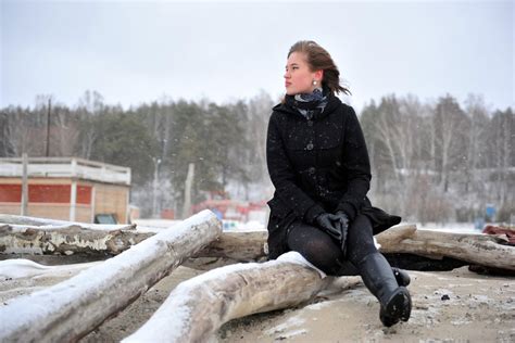 Žmogus, šąlantis šaltame ore