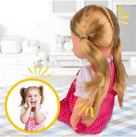 Interaktyvi lėlė su priedais