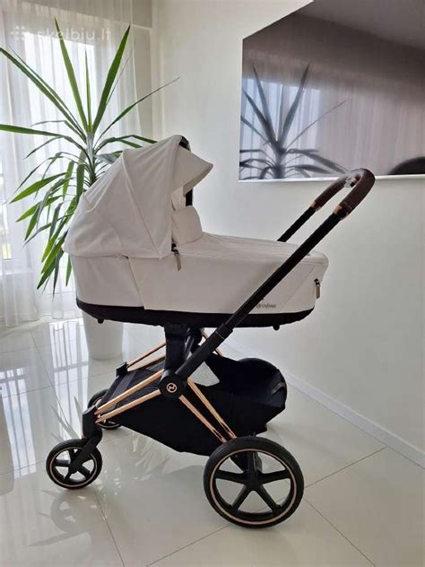 Stilingas vežimėlis su lopšiu ir sportine dalimi