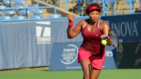 Taylor Townsend ir Summer Roberts kalbasi universitete