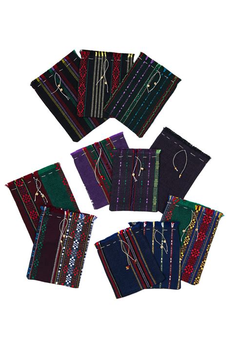 Įvairių spalvų ir raštų miegmaišiai