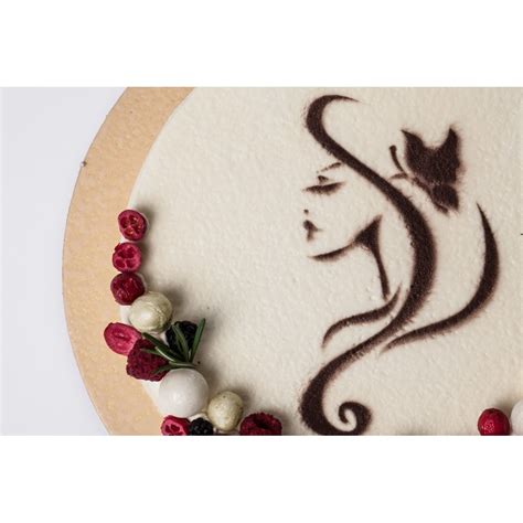 moters siluetas su simboliniu kraujo lašu