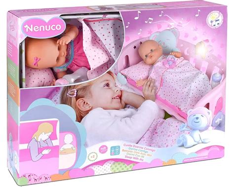 kūdikis su minkštu medvilniniu megztuku