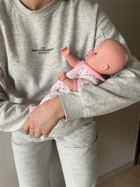 fiziologinė kūdikio padėtis nešynėje